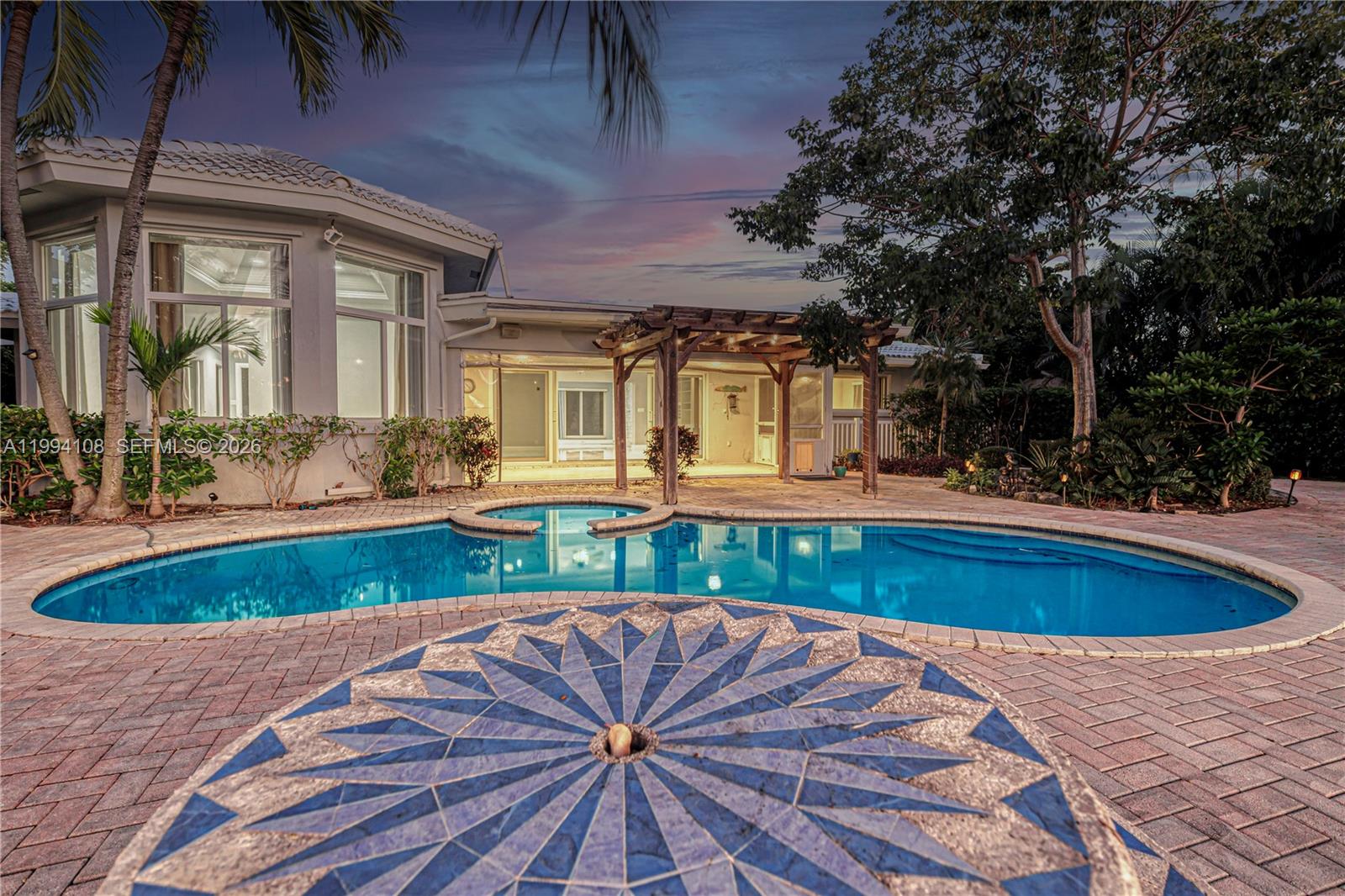 CORAL SHORES AMEND PLAT - Residential