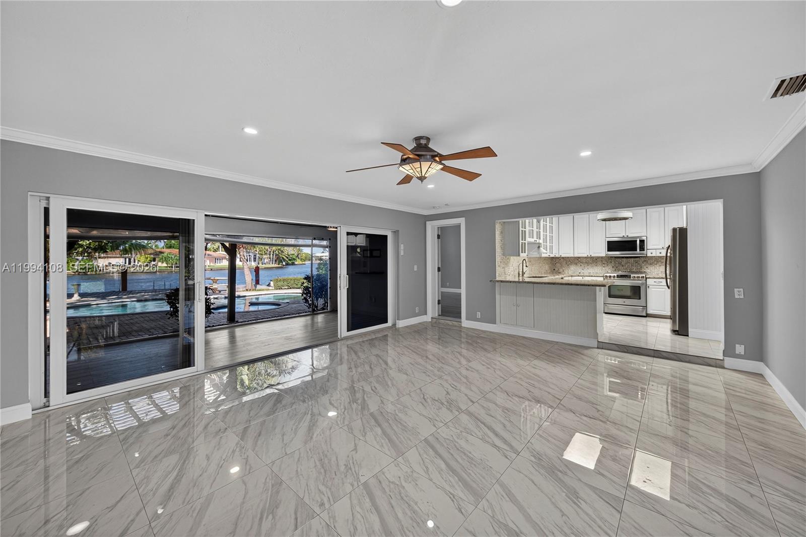 CORAL SHORES AMEND PLAT - Residential
