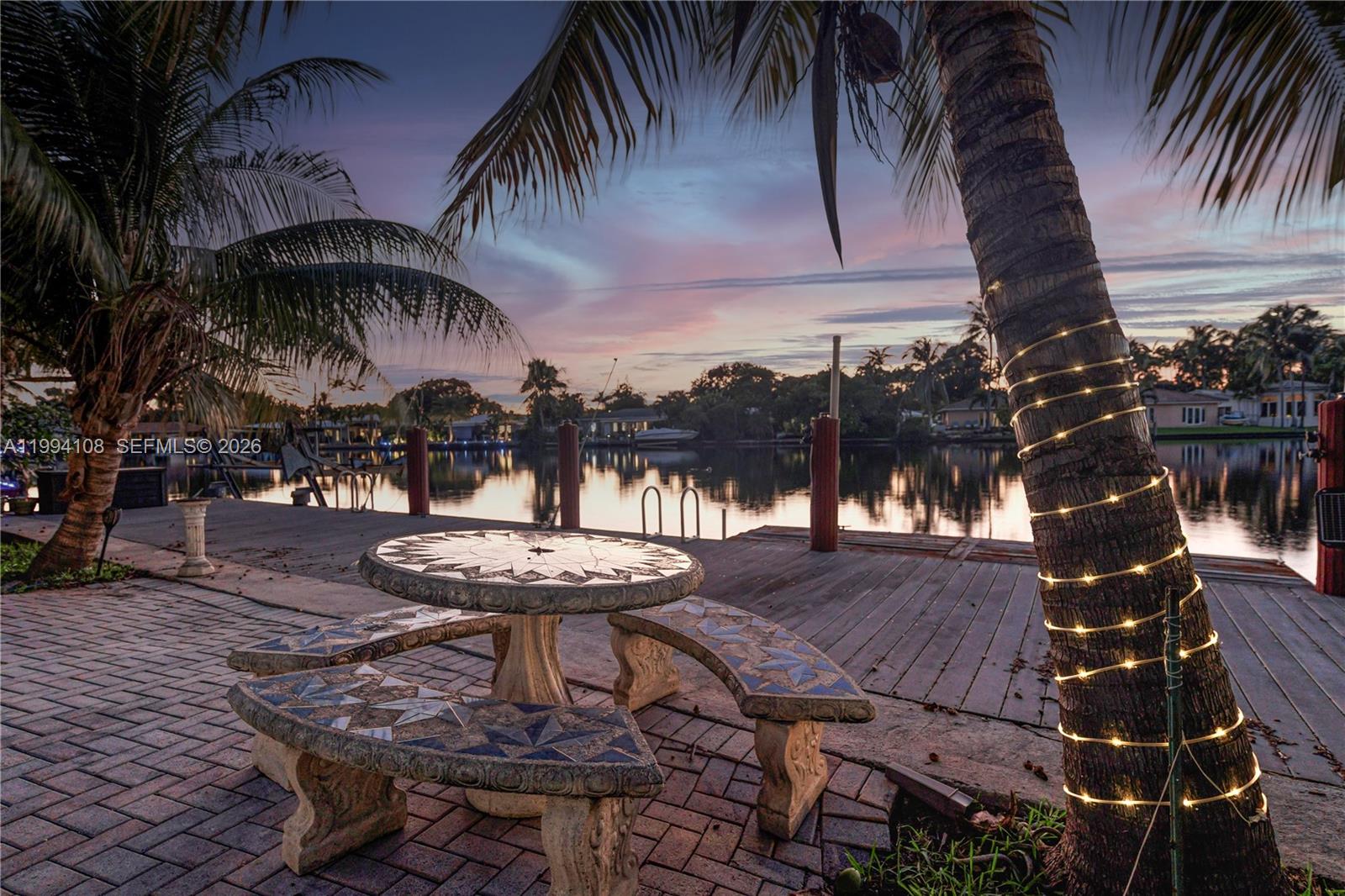 CORAL SHORES AMEND PLAT - Residential