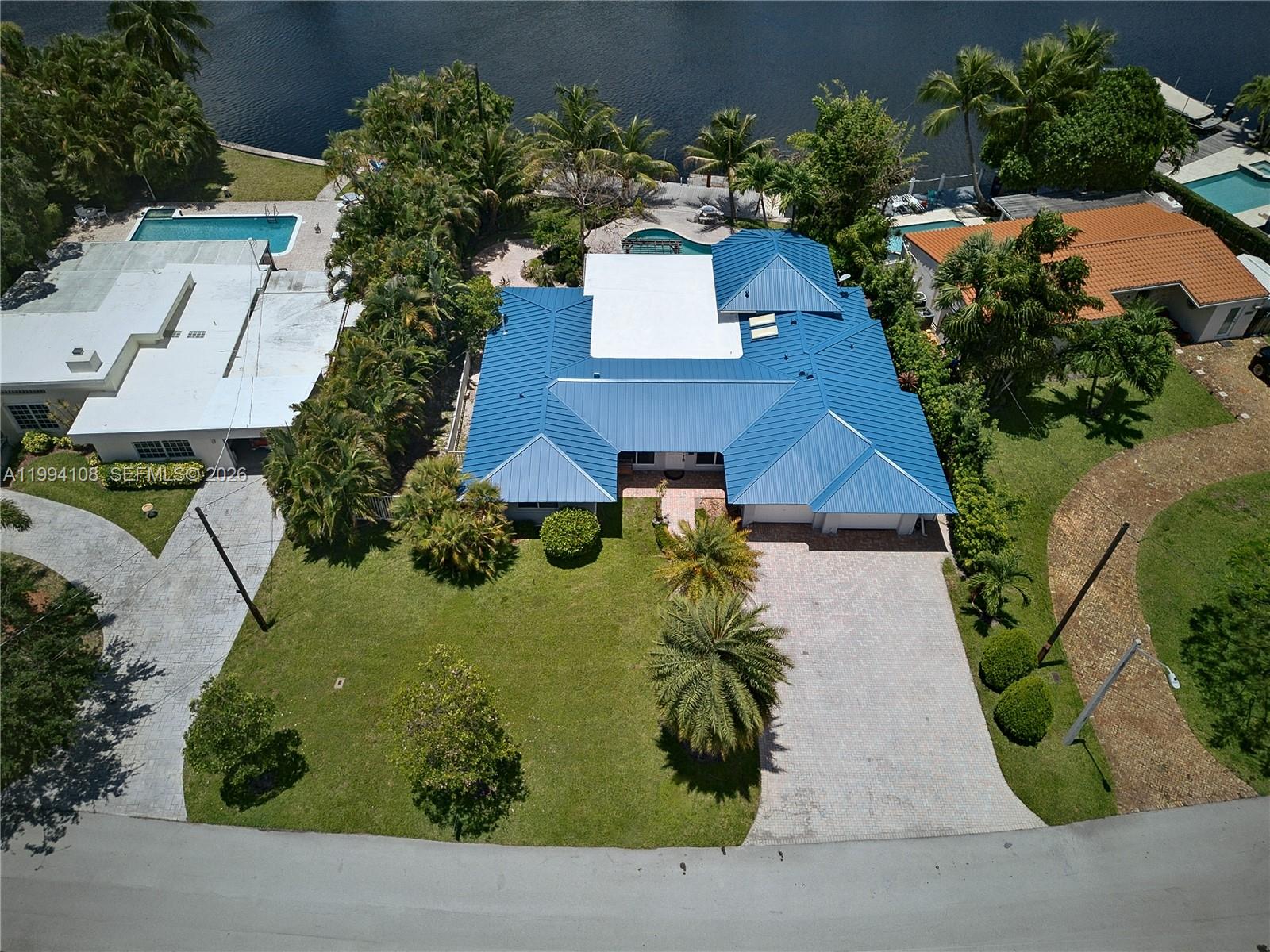 CORAL SHORES AMEND PLAT - Residential