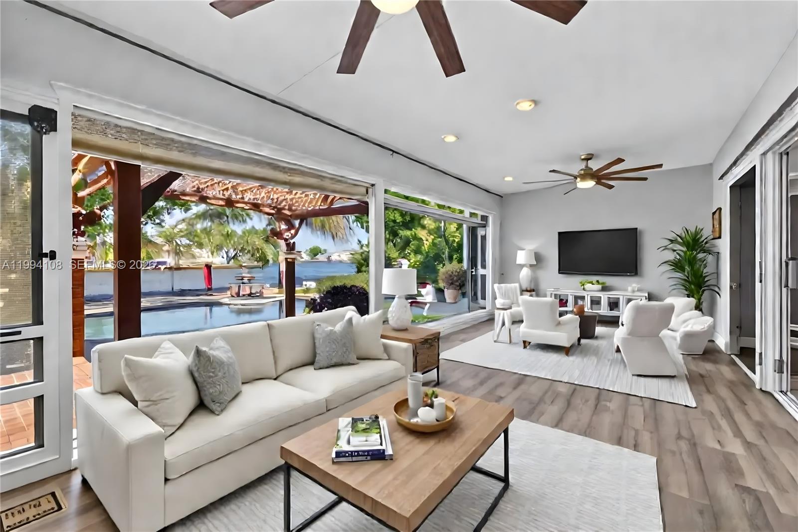 CORAL SHORES AMEND PLAT - Residential