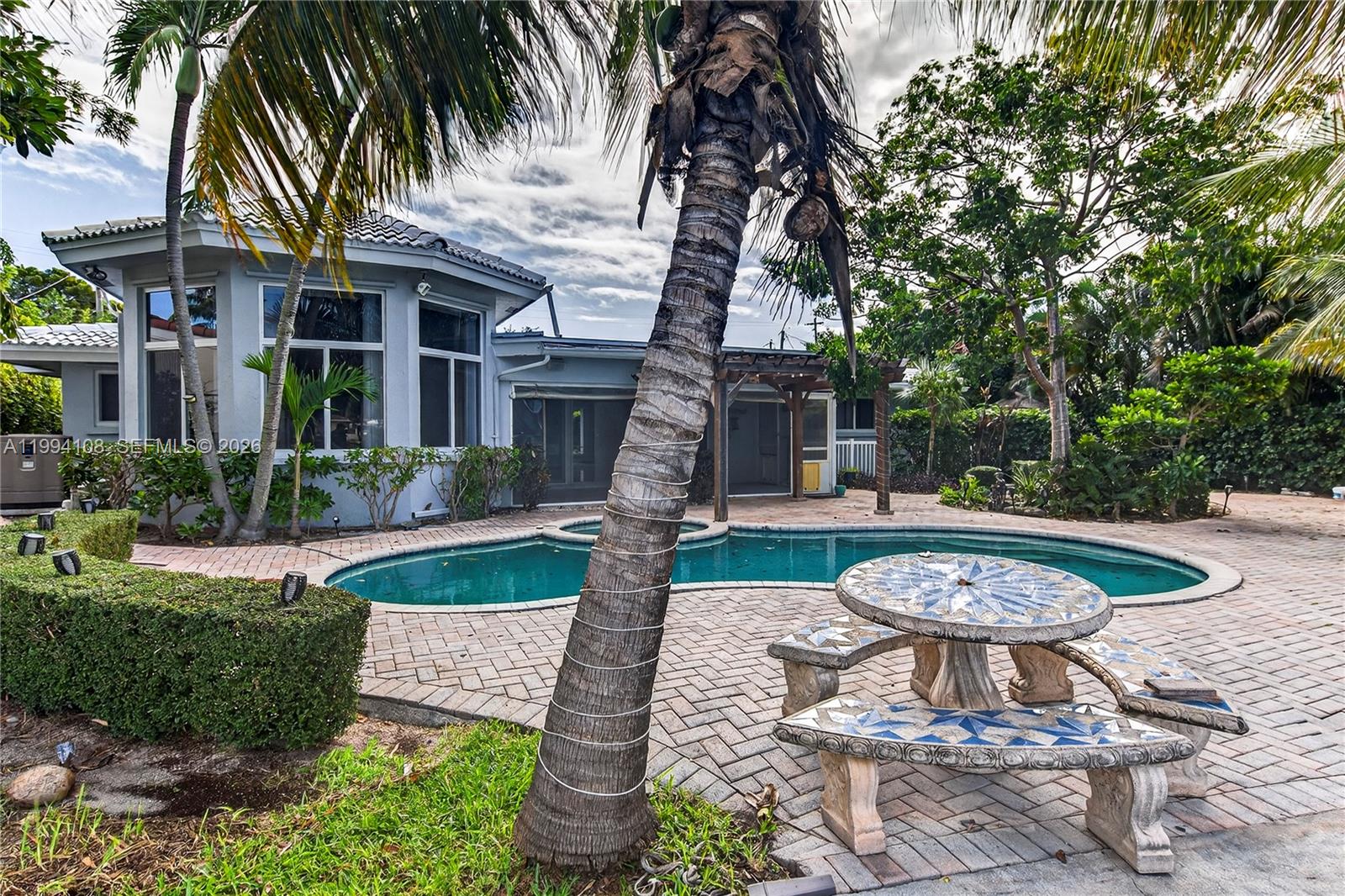 CORAL SHORES AMEND PLAT - Residential