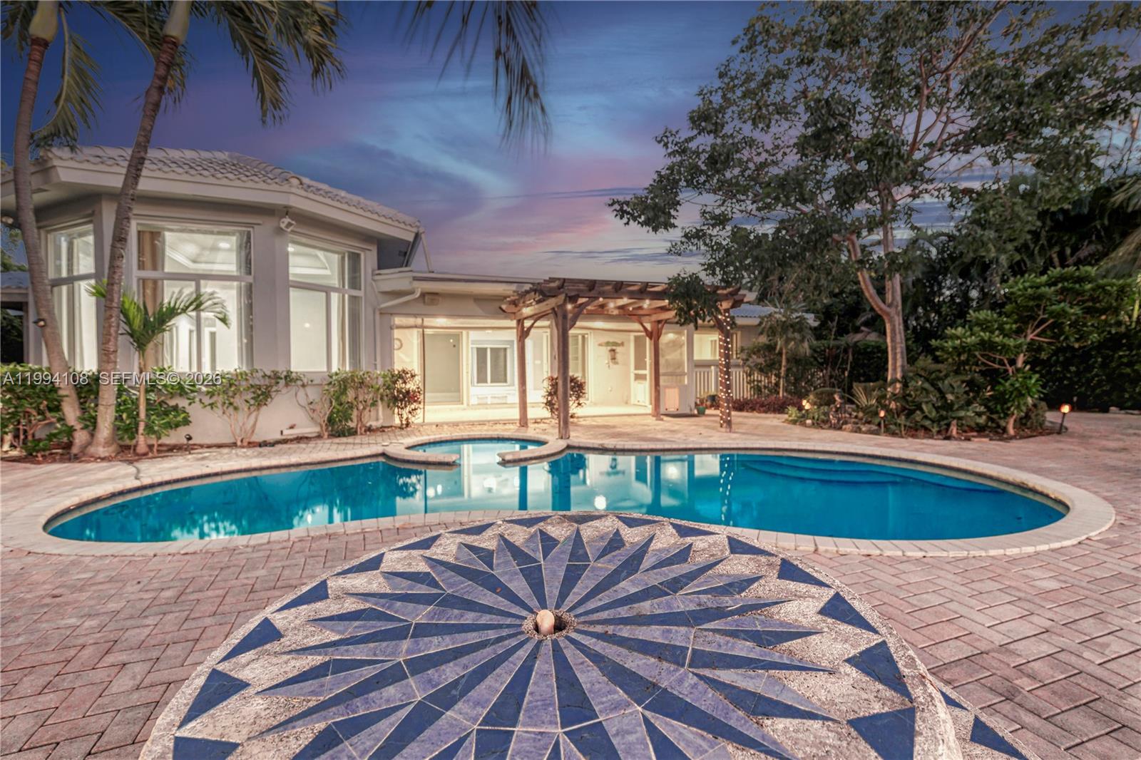 CORAL SHORES AMEND PLAT - Residential