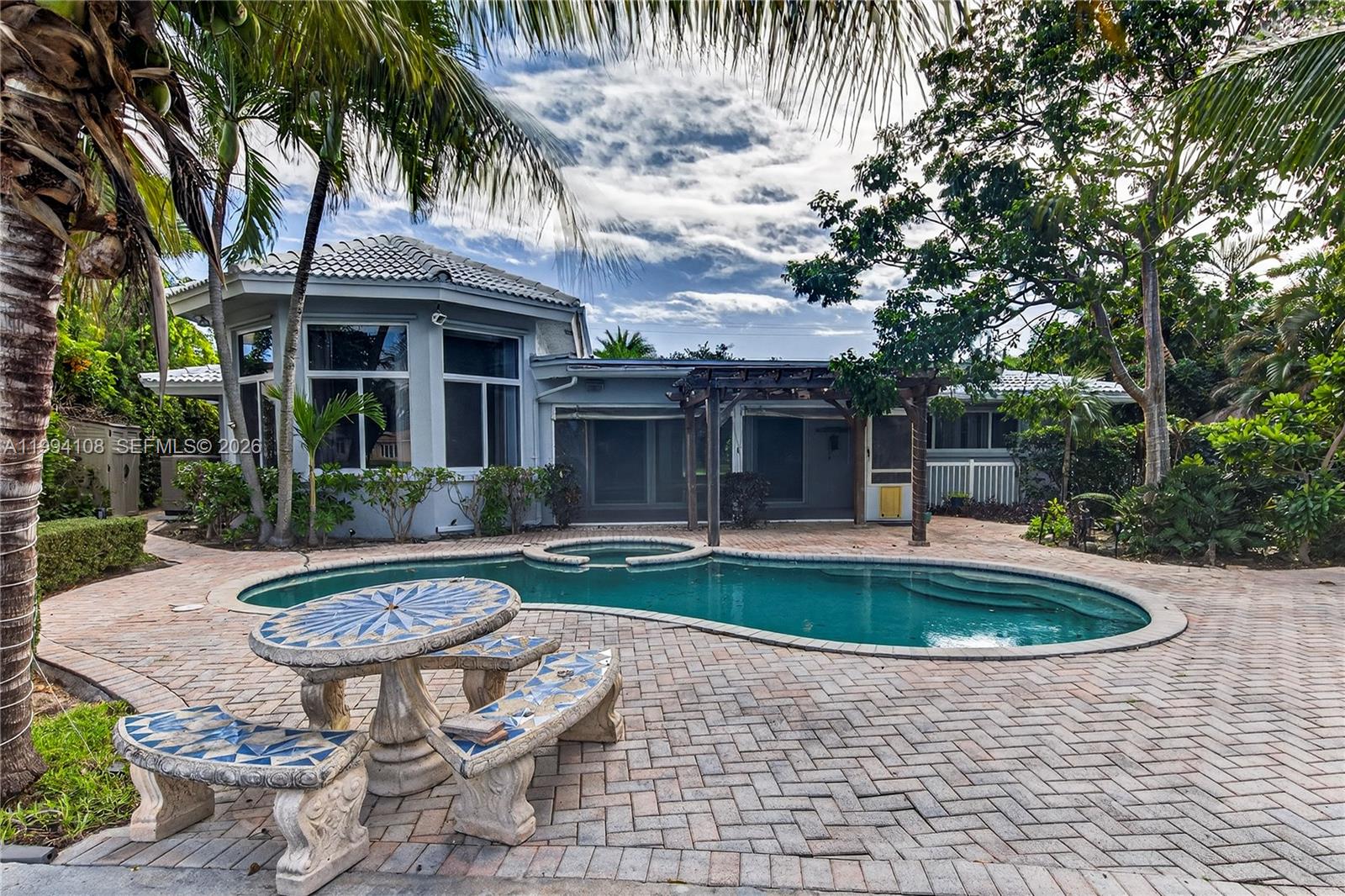 CORAL SHORES AMEND PLAT - Residential
