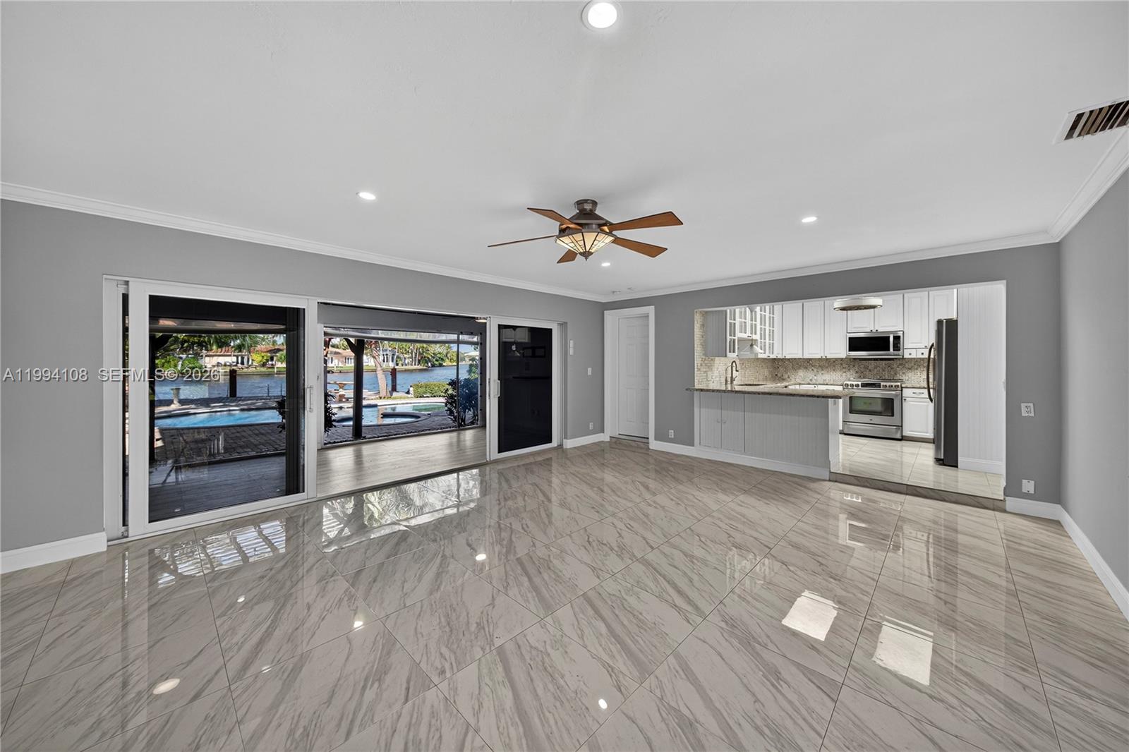 CORAL SHORES AMEND PLAT - Residential