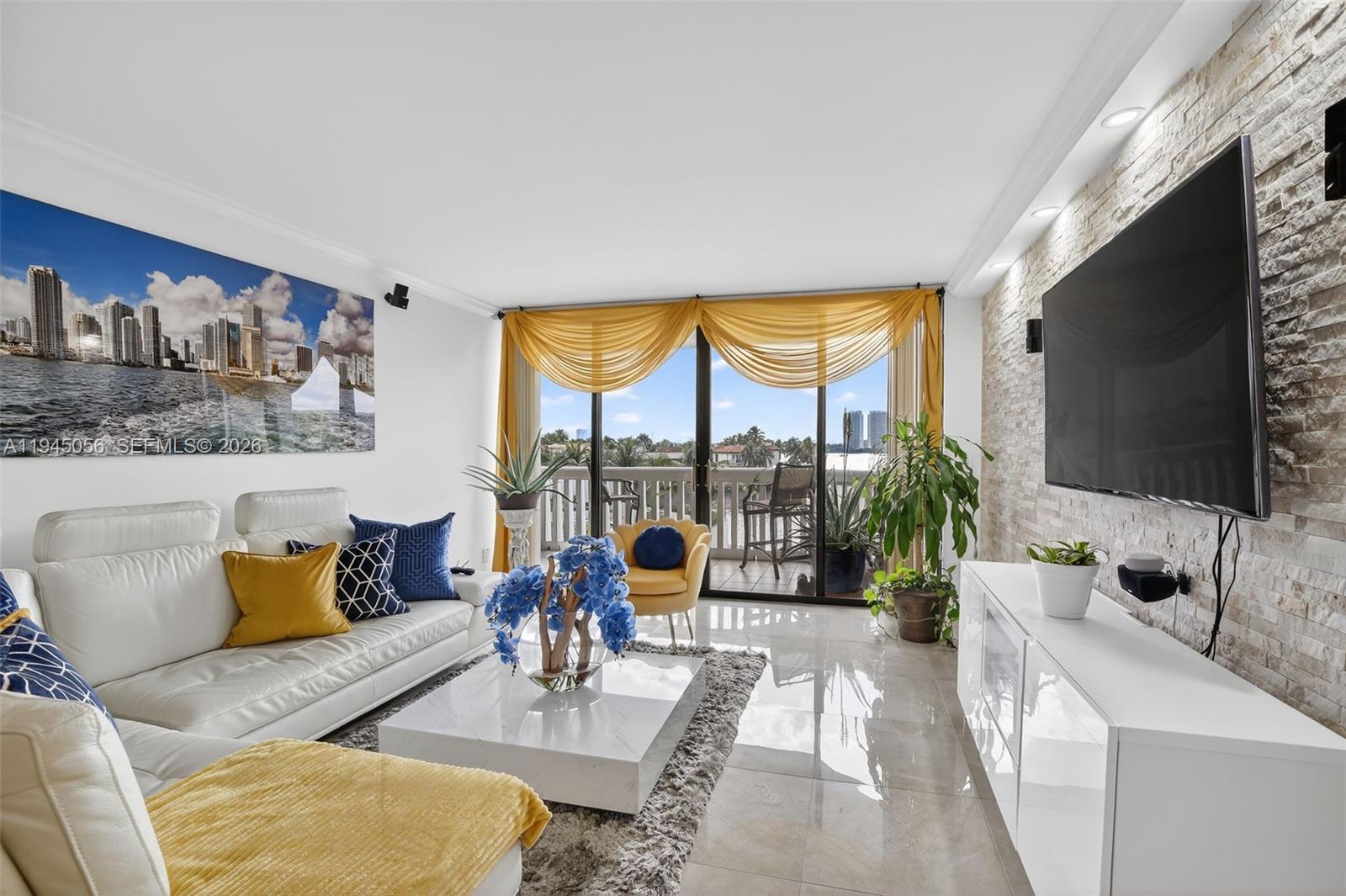 1000 ISL BLVD WILLIAMS IS - Residential