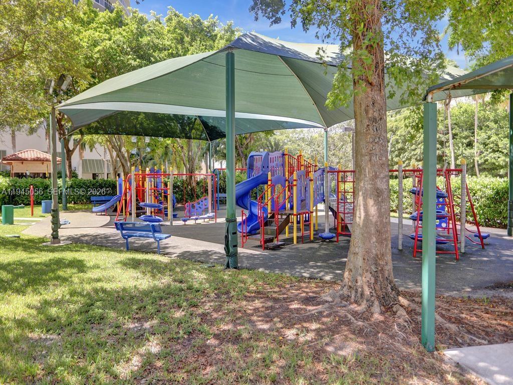 1000 ISL BLVD WILLIAMS IS - Residential