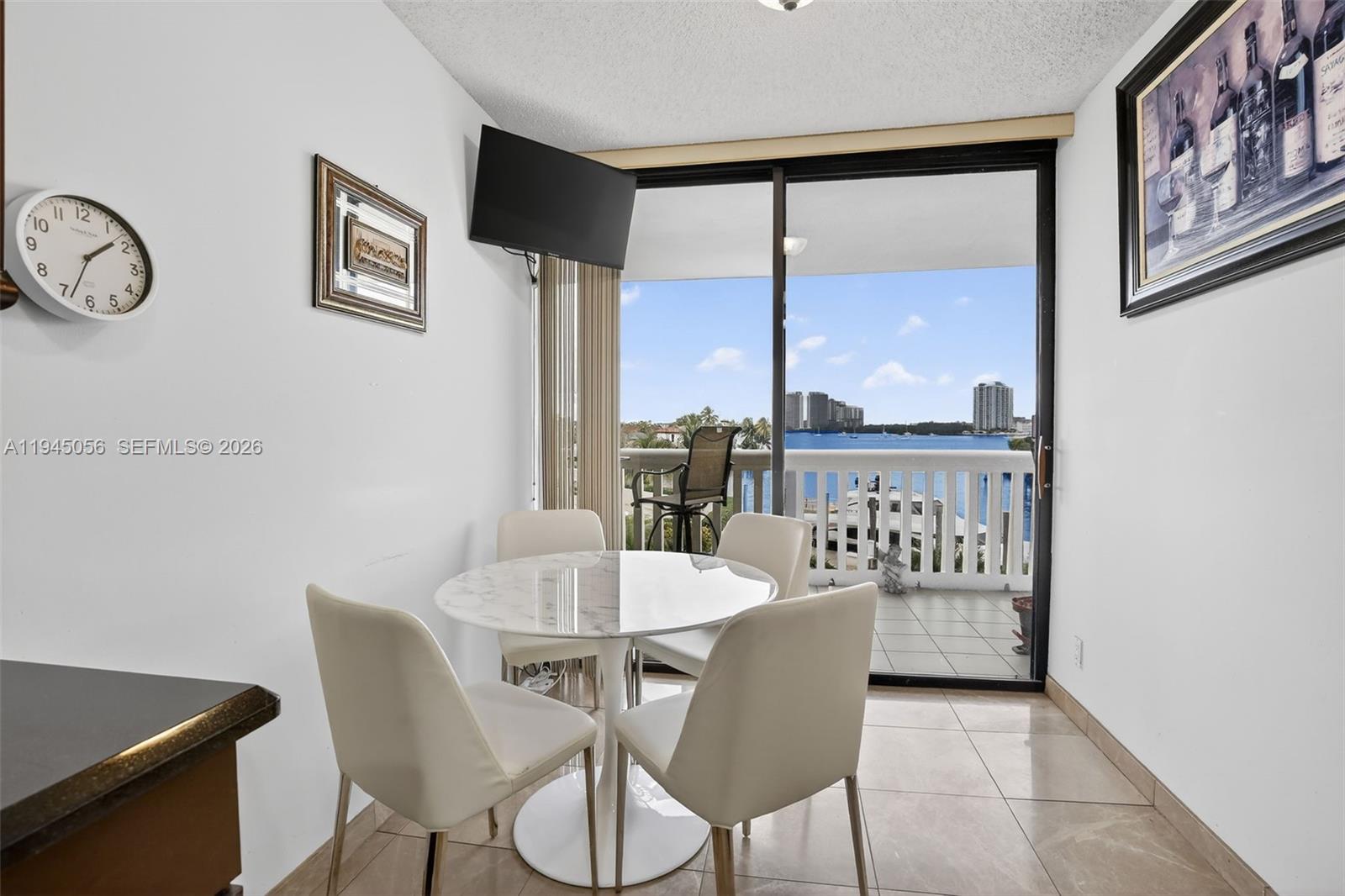 1000 ISL BLVD WILLIAMS IS - Residential