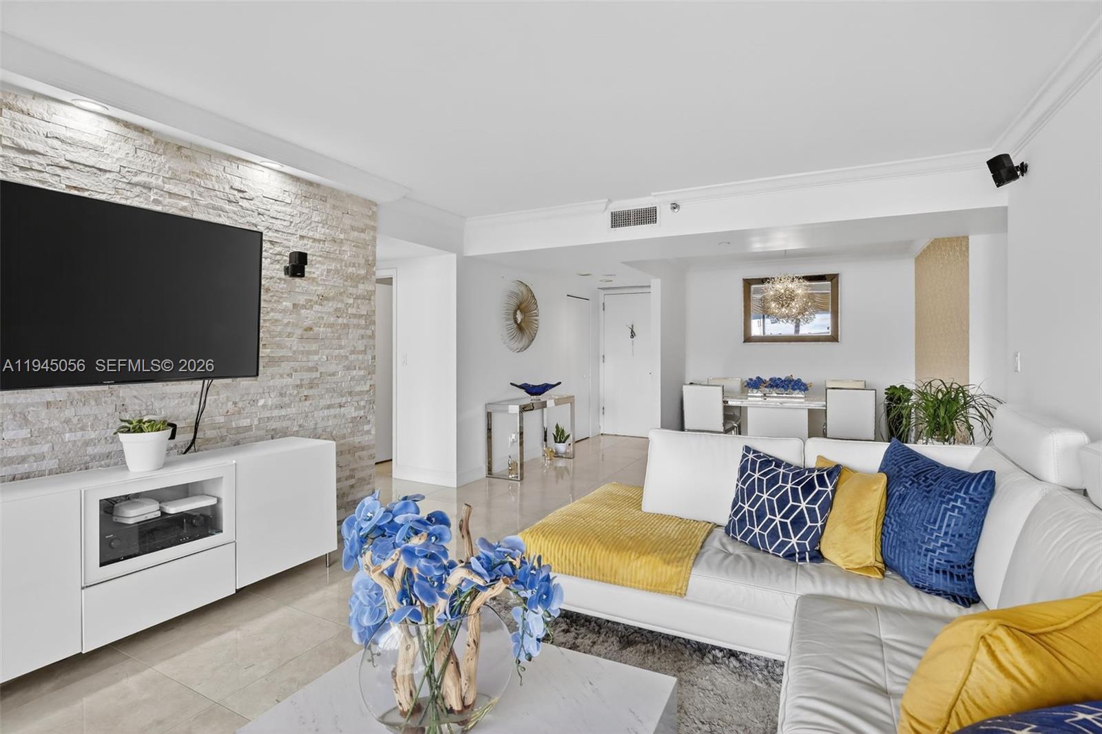1000 ISL BLVD WILLIAMS IS - Residential