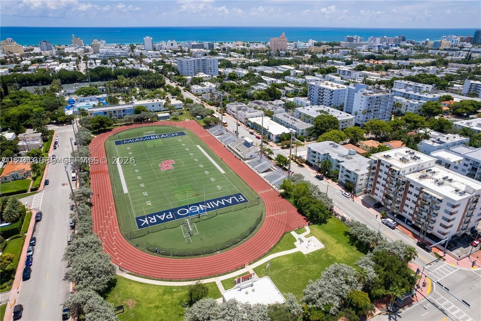 DELPHINE CONDO - Residential