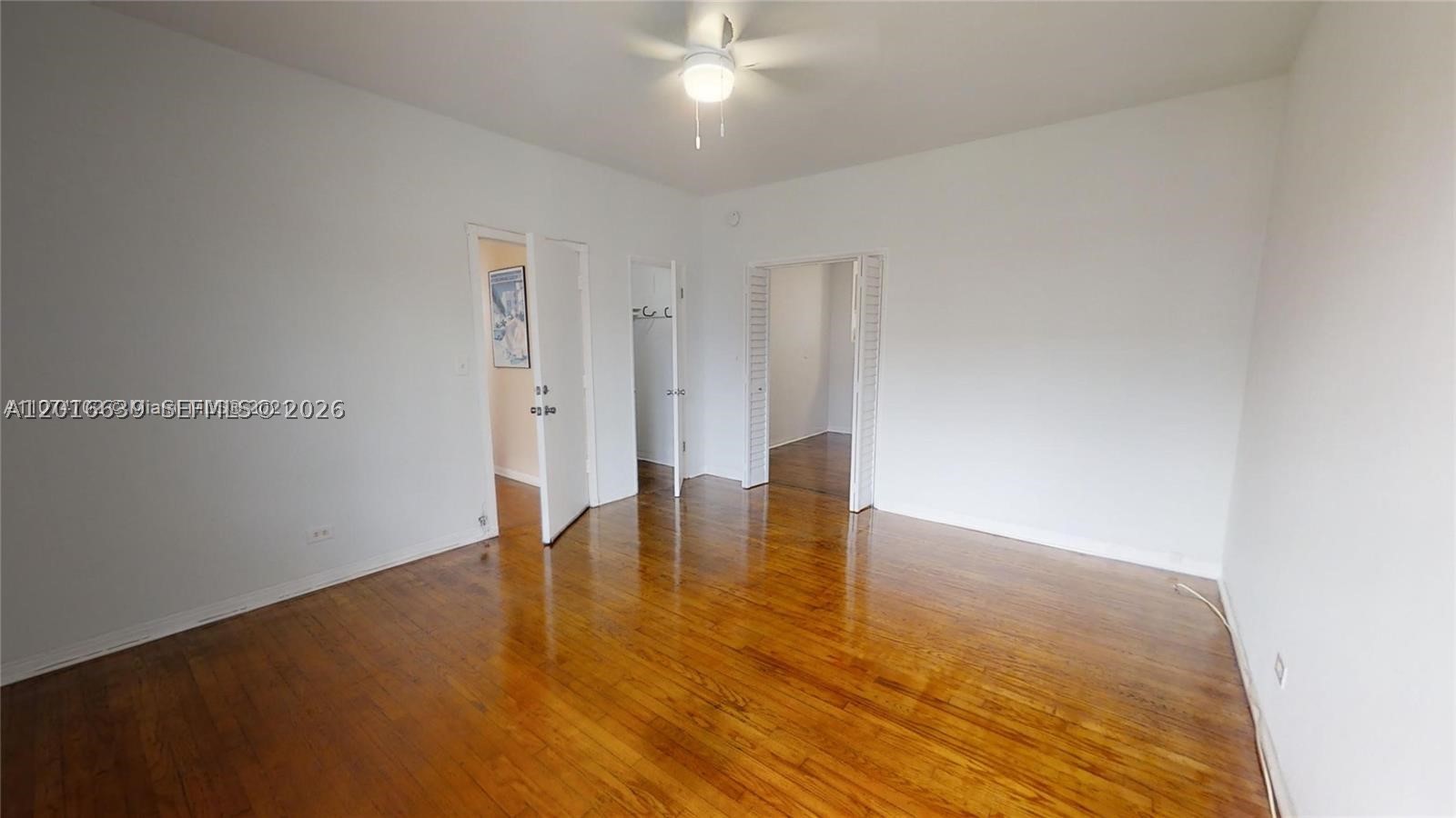 DELPHINE CONDO - Residential