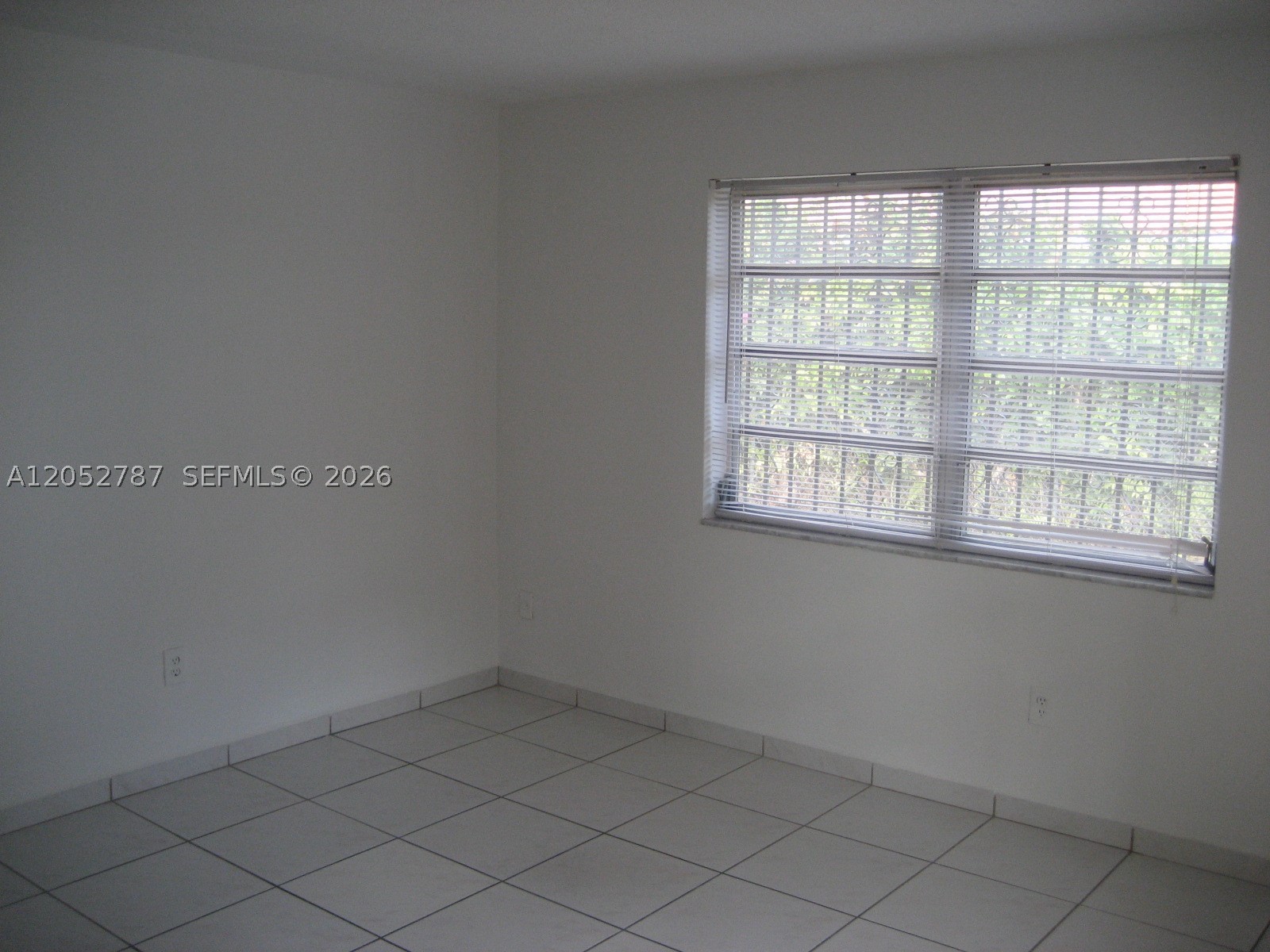 TAMIAMI PINES - Residential Lease