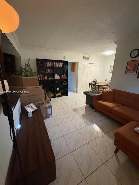 TROPICAL MANOR CONDO - Residential