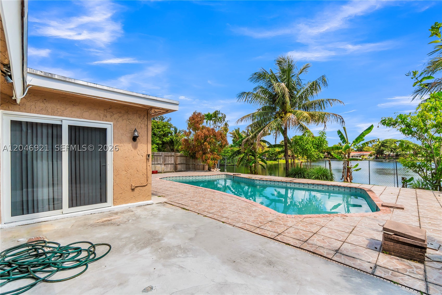 NORTH LAUDERDALE VILLAGE - Residential