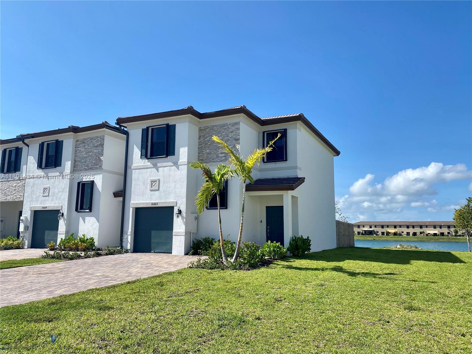 ENCLAVE SOUTH PHASE 1 - Residential Lease