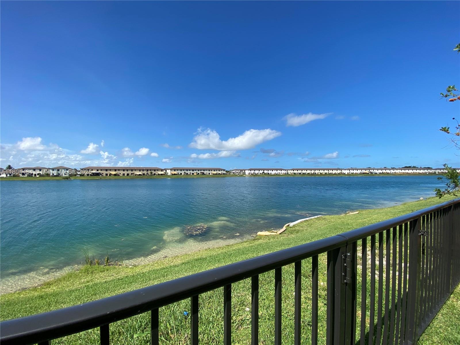 ENCLAVE SOUTH PHASE 1 - Residential Lease