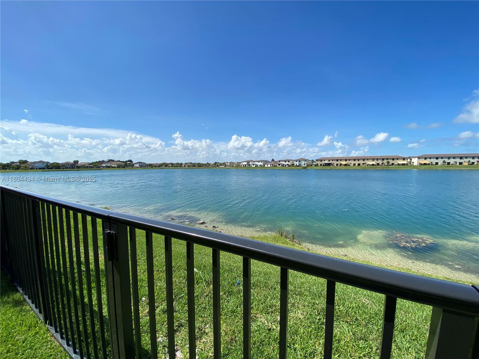 ENCLAVE SOUTH PHASE 1 - Residential Lease