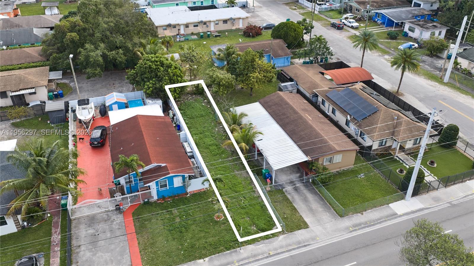 HIALEAH HEIGHTS - Land