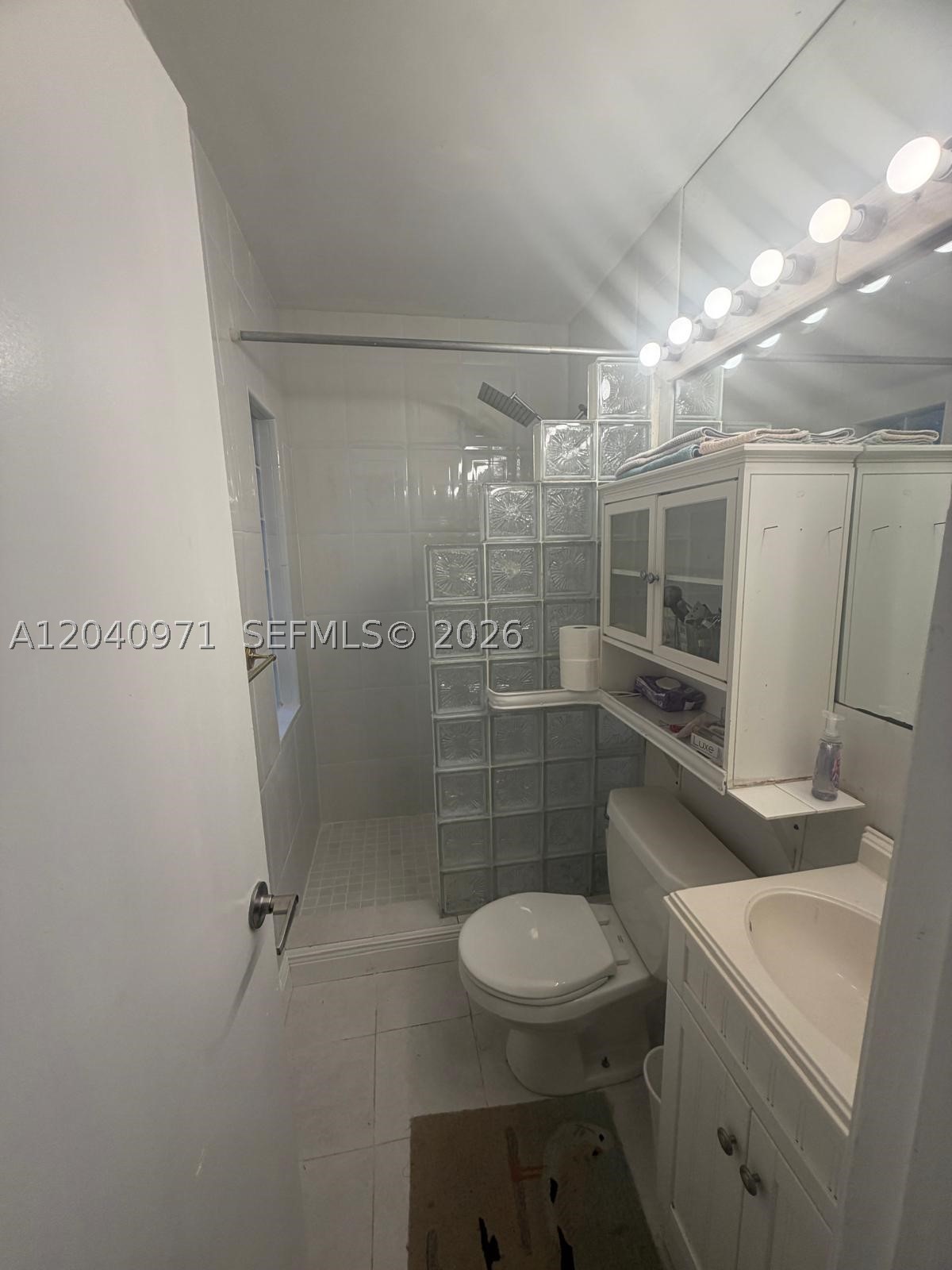 SOUTHERN ESTS 7TH ADDN SE - Residential