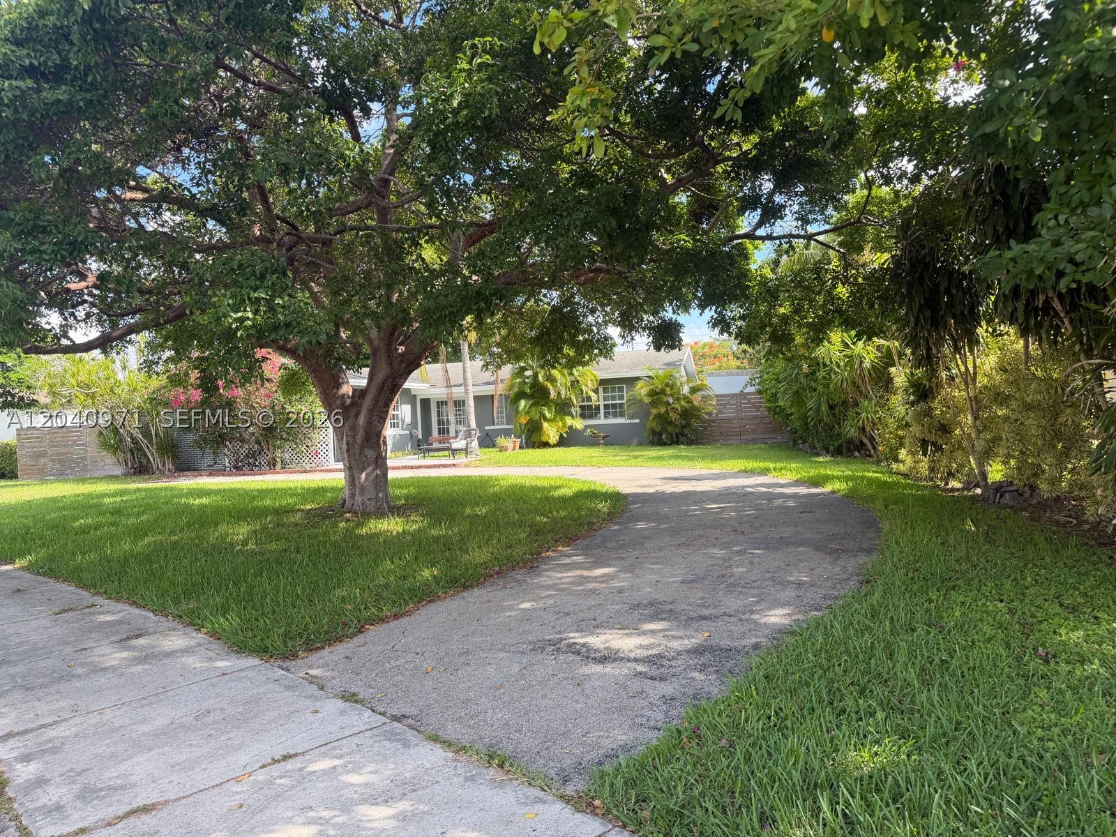 SOUTHERN ESTS 7TH ADDN SE - Residential