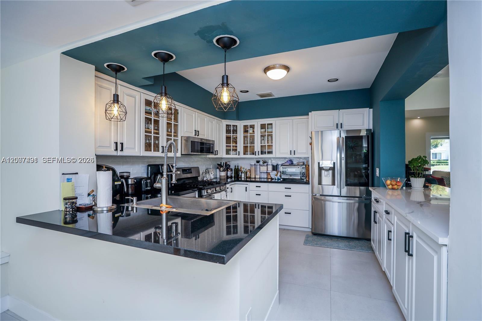 LA GORCE GOLF SUB - Residential