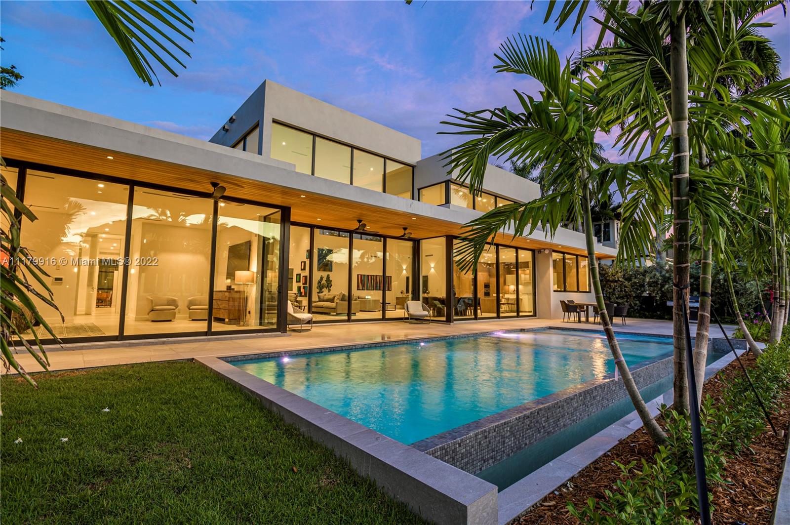 STILWELL ISLES - Residential Lease