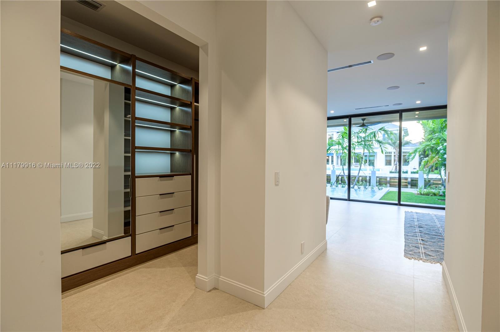 STILWELL ISLES - Residential Lease