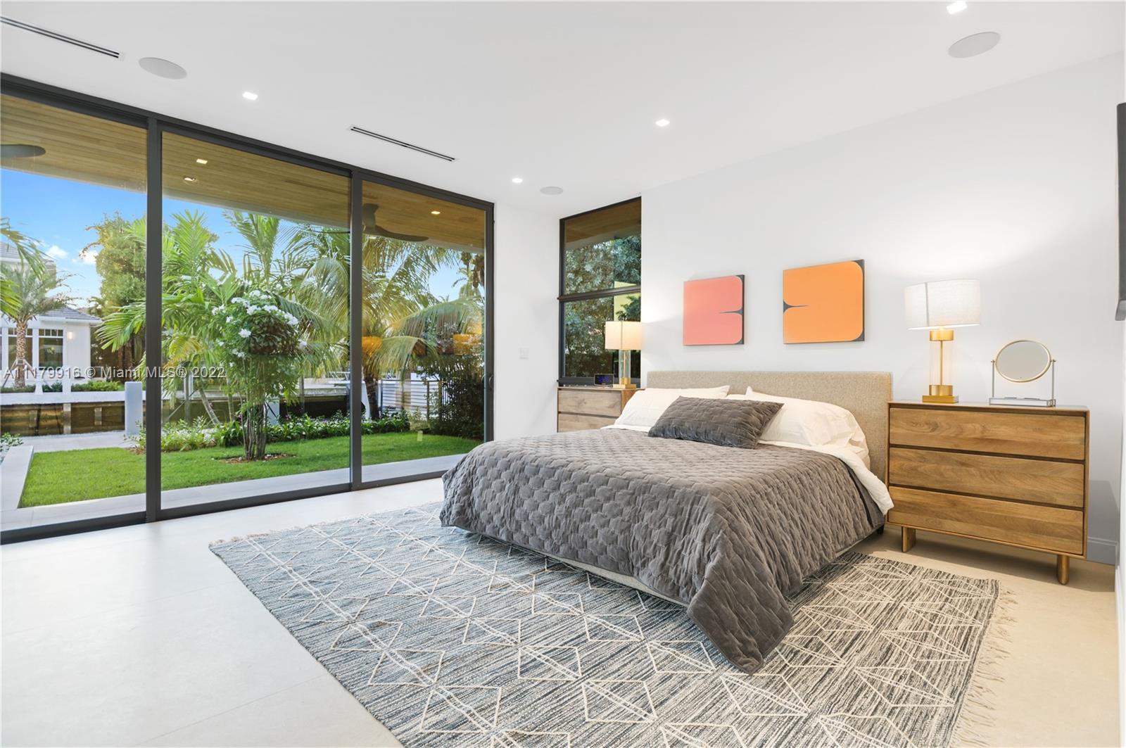 STILWELL ISLES - Residential Lease