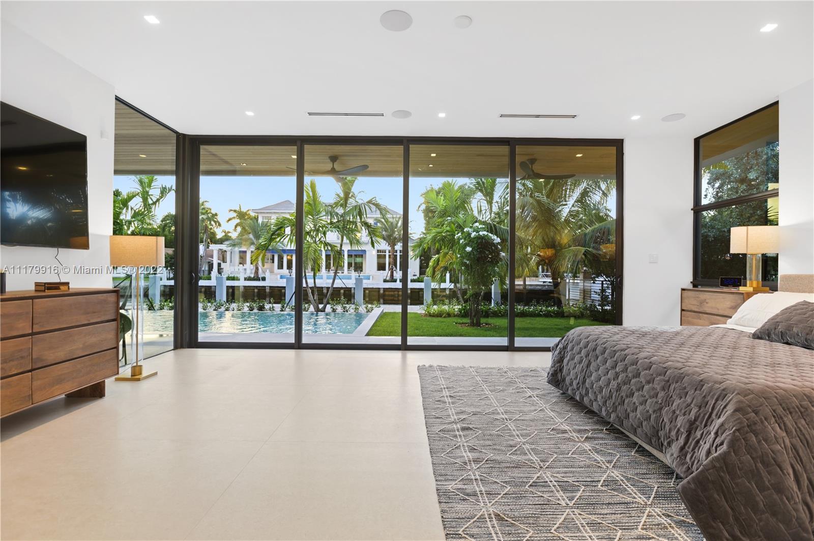 STILWELL ISLES - Residential Lease