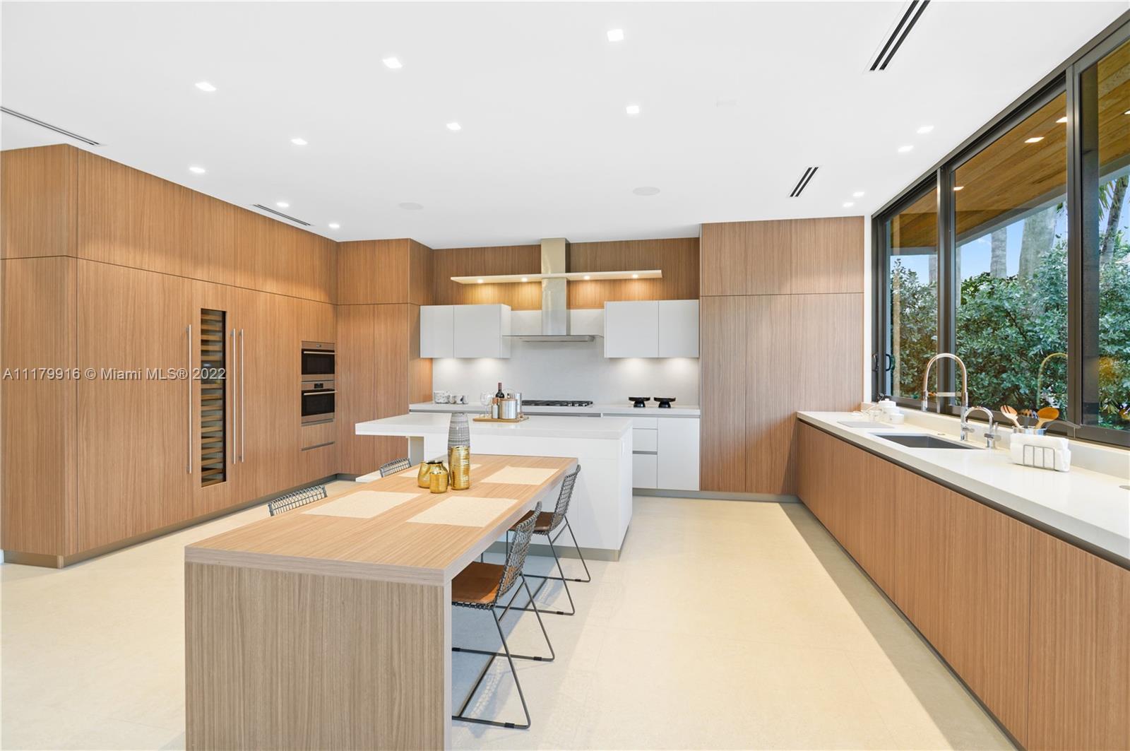 STILWELL ISLES - Residential Lease