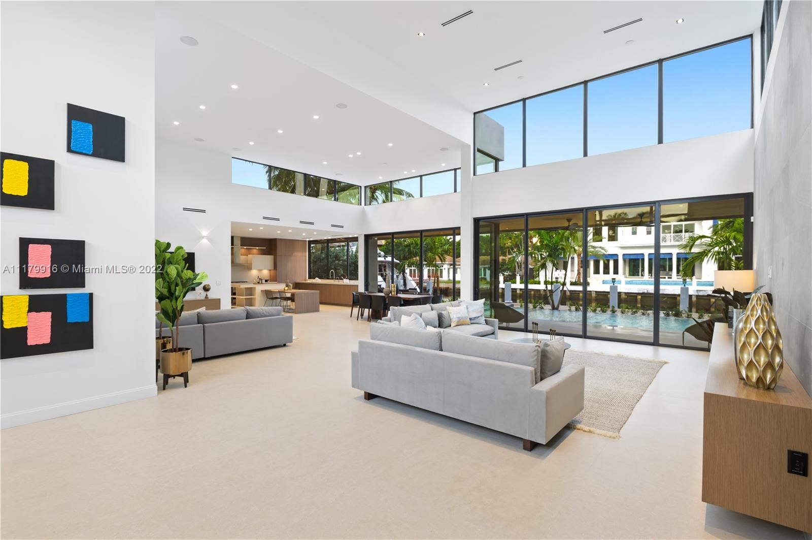 STILWELL ISLES - Residential Lease