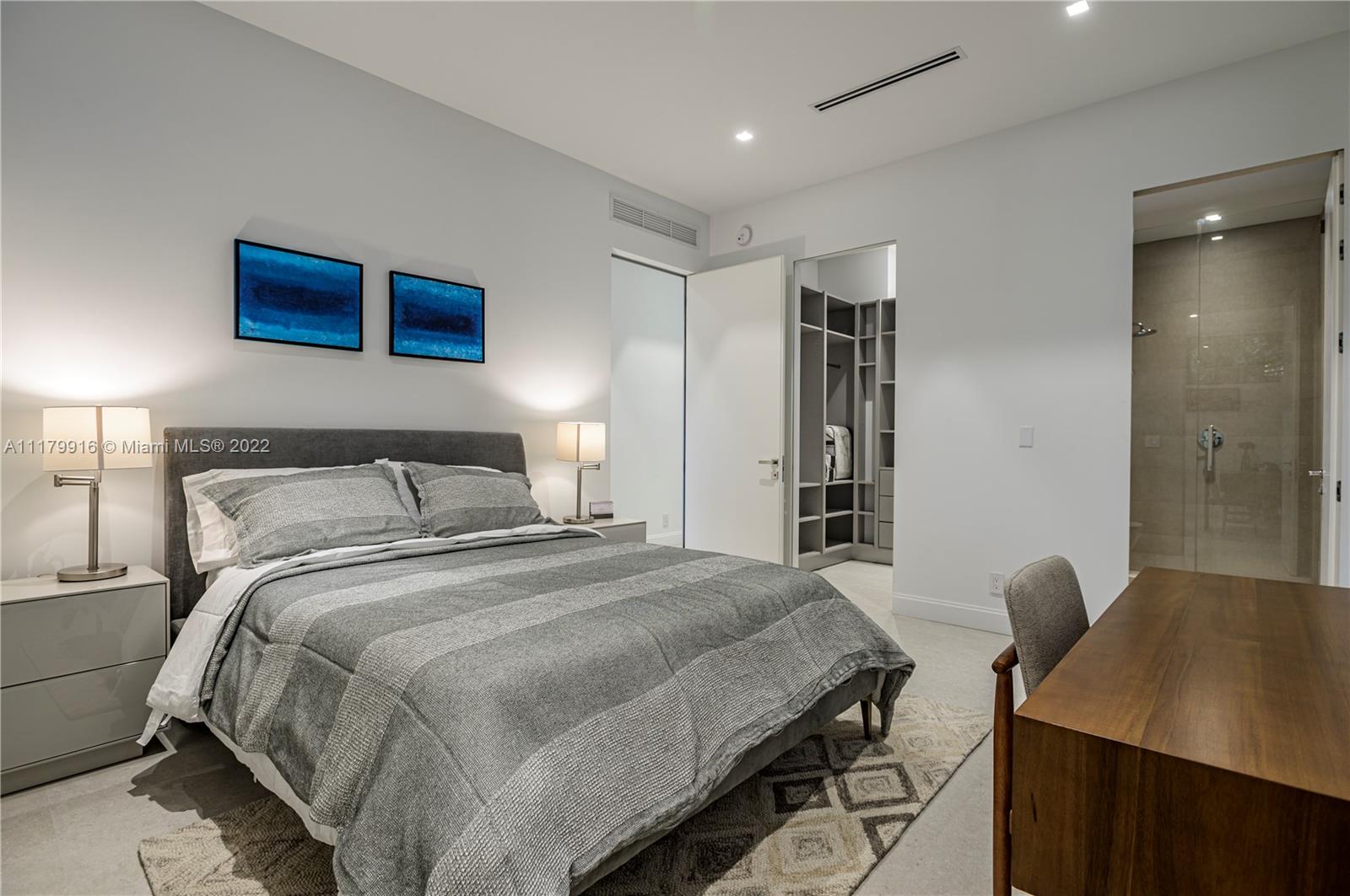 STILWELL ISLES - Residential Lease