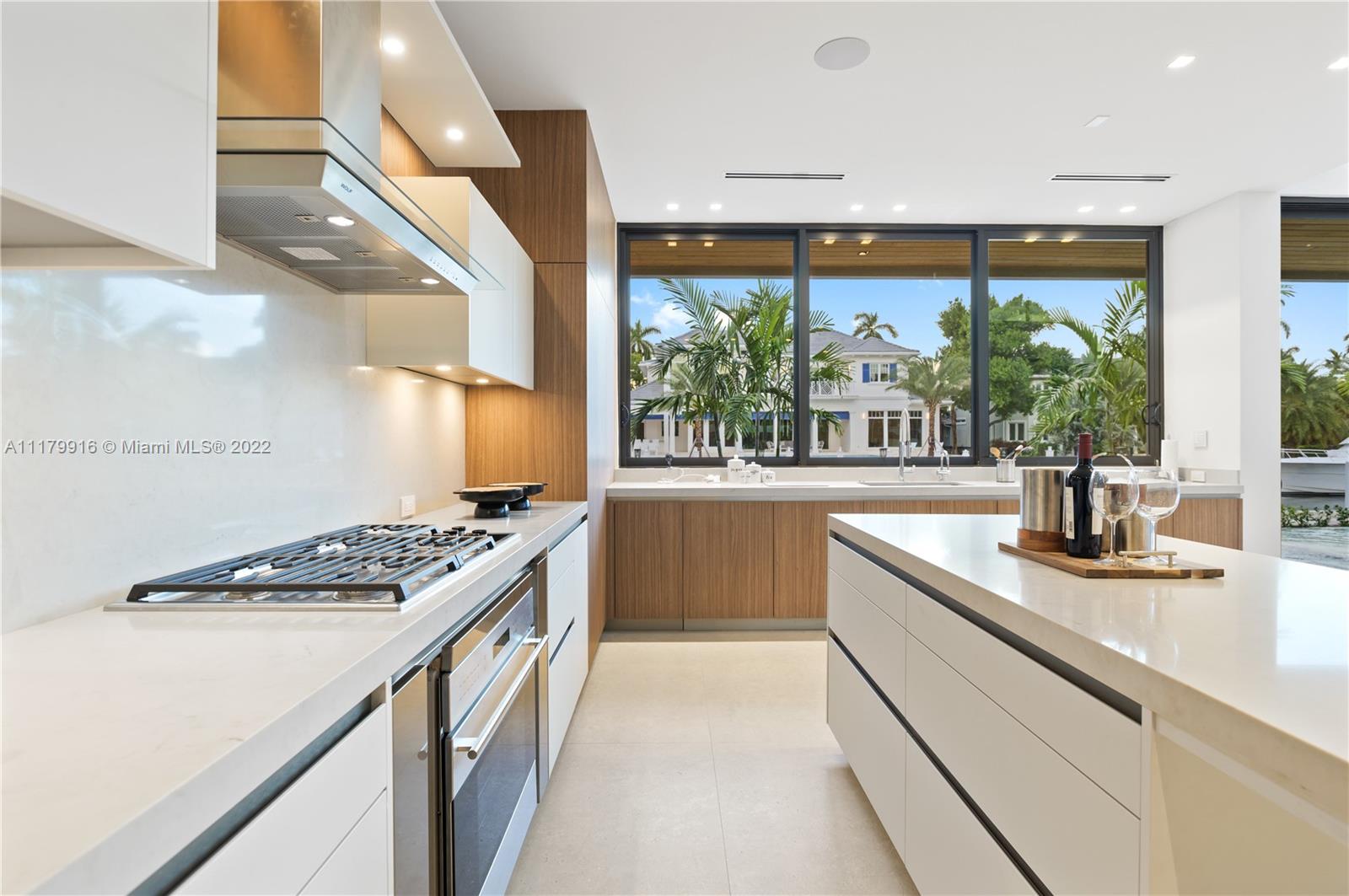 STILWELL ISLES - Residential Lease