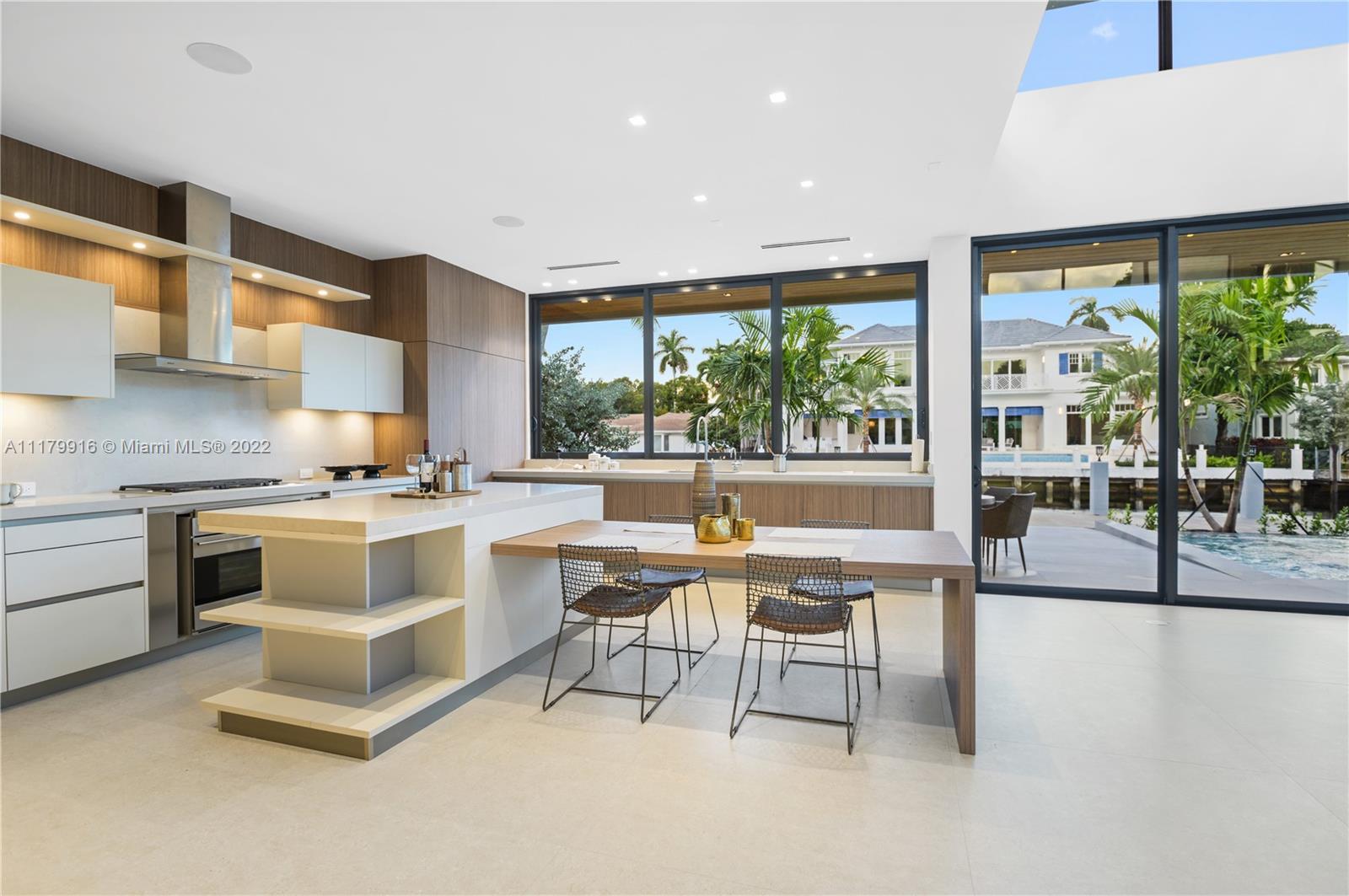 STILWELL ISLES - Residential Lease