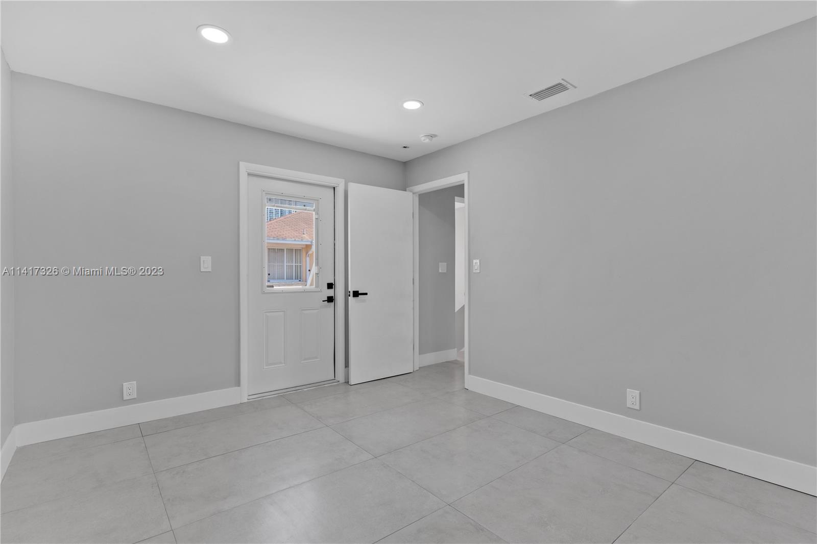RIO GARDENS CONDO - Residential Lease