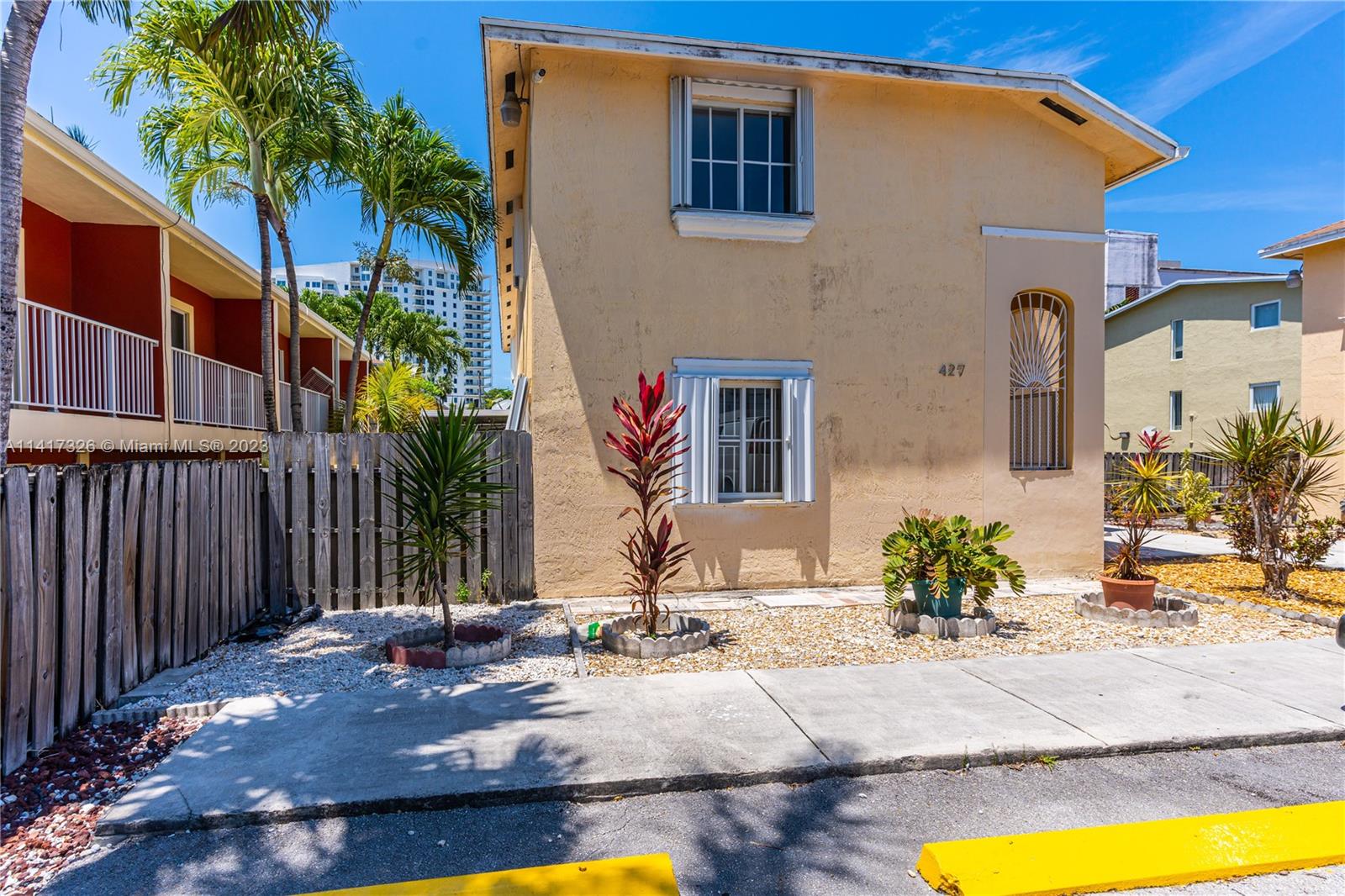 RIO GARDENS CONDO - Residential Lease