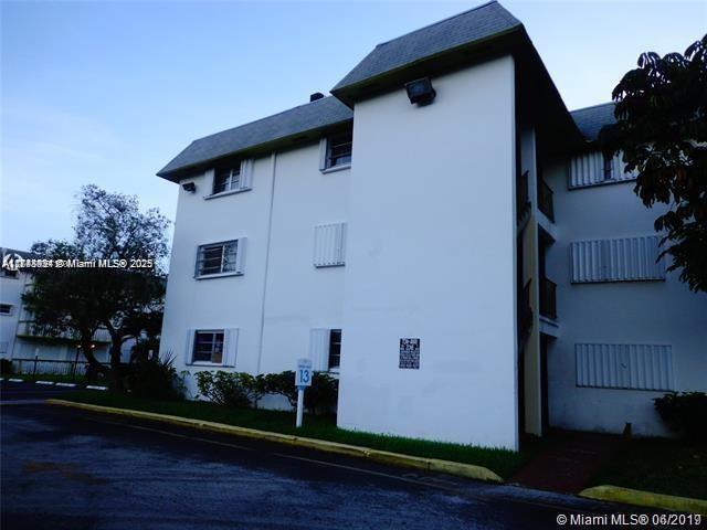 OLA CONDO - Residential