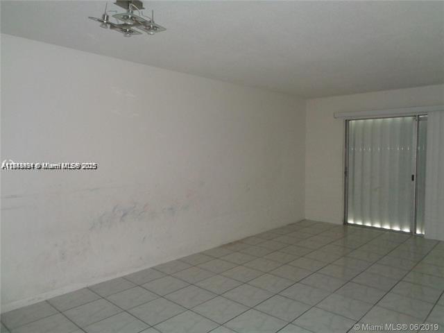 OLA CONDO - Residential