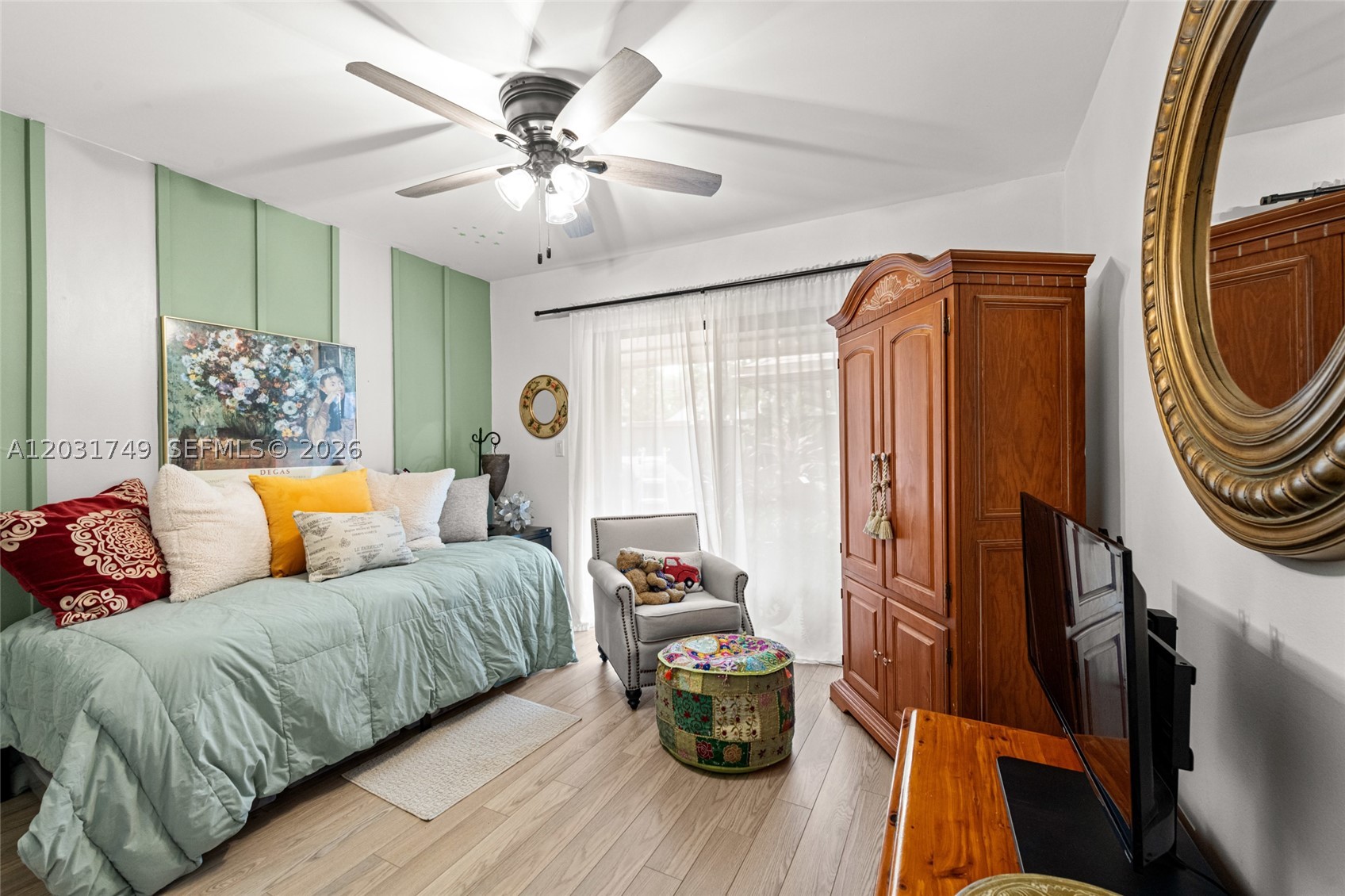 KENDALL TRACE CONDO - Residential