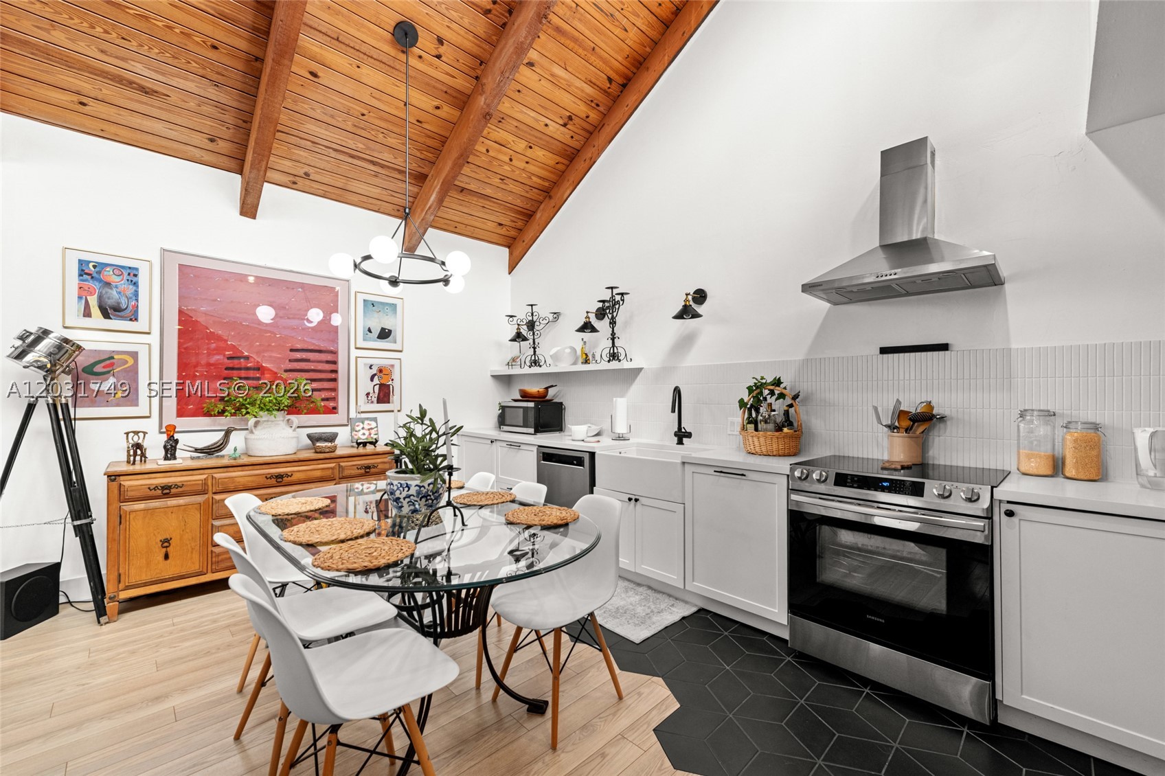KENDALL TRACE CONDO - Residential