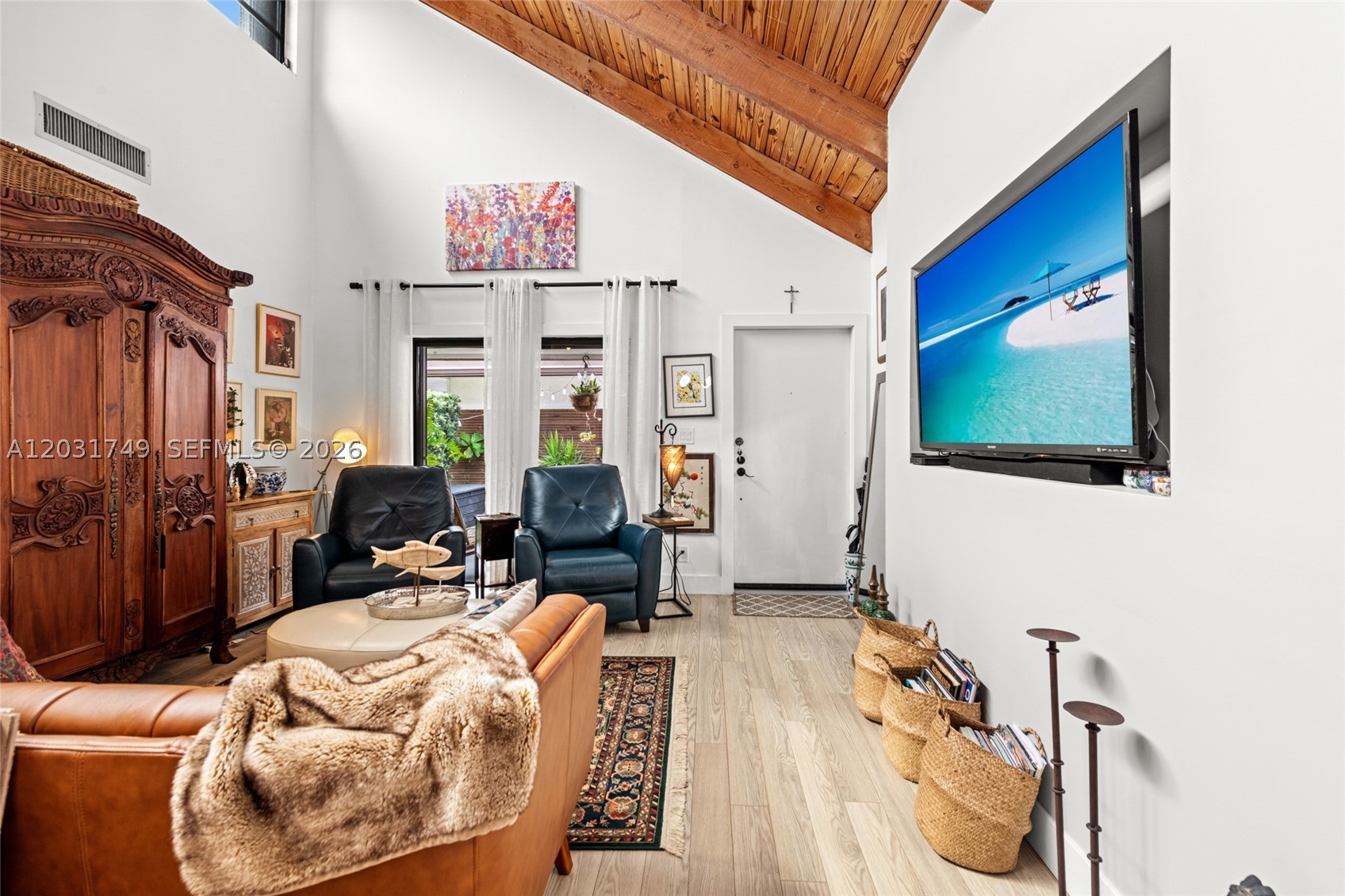 KENDALL TRACE CONDO - Residential