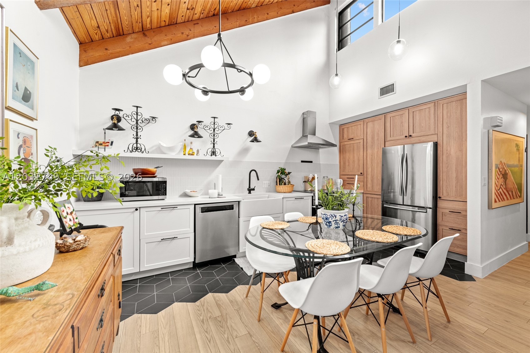 KENDALL TRACE CONDO - Residential