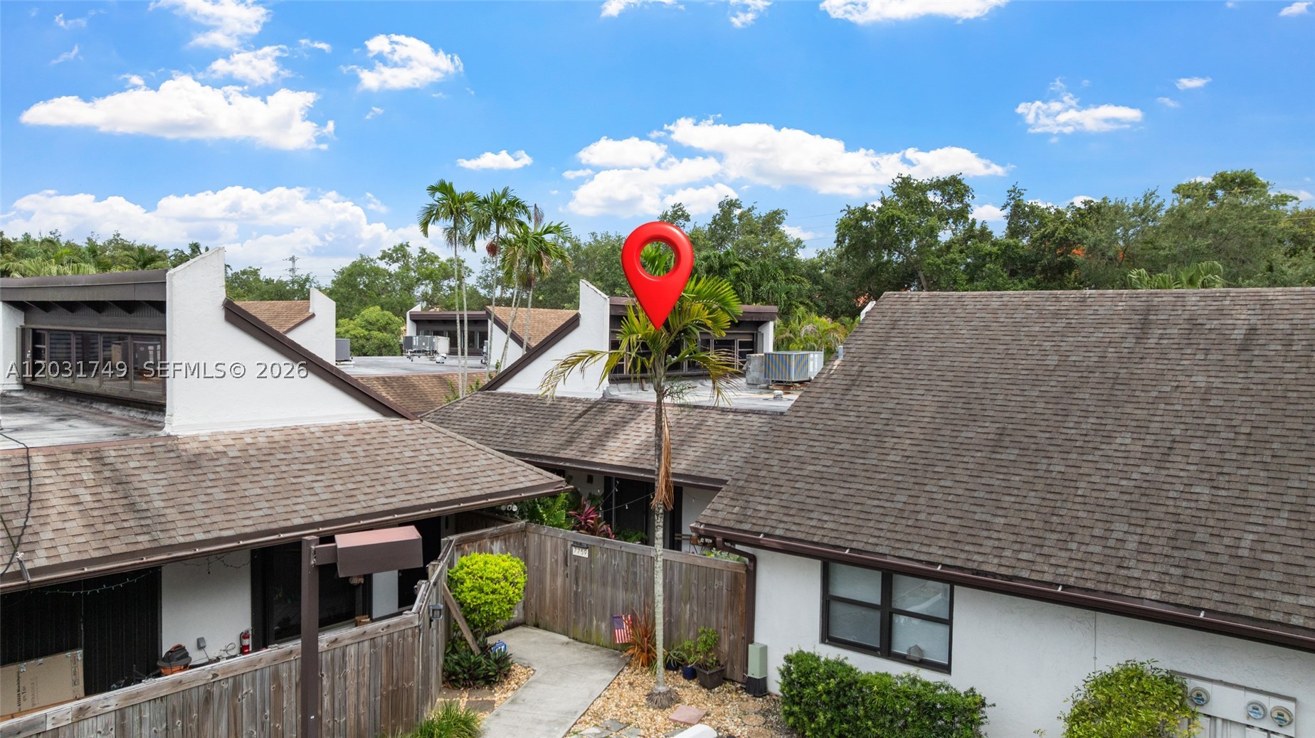 KENDALL TRACE CONDO - Residential
