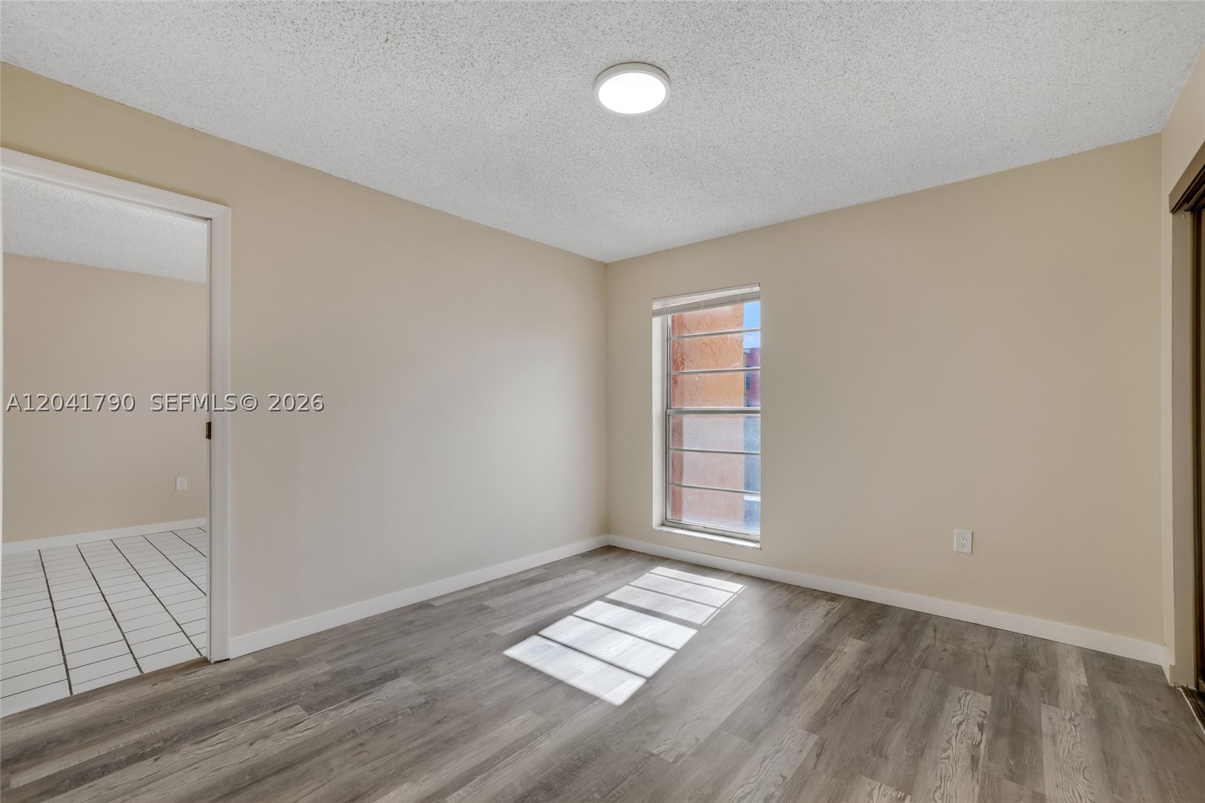 SUNSET VILLAS NO 3 CONDO - Residential Lease