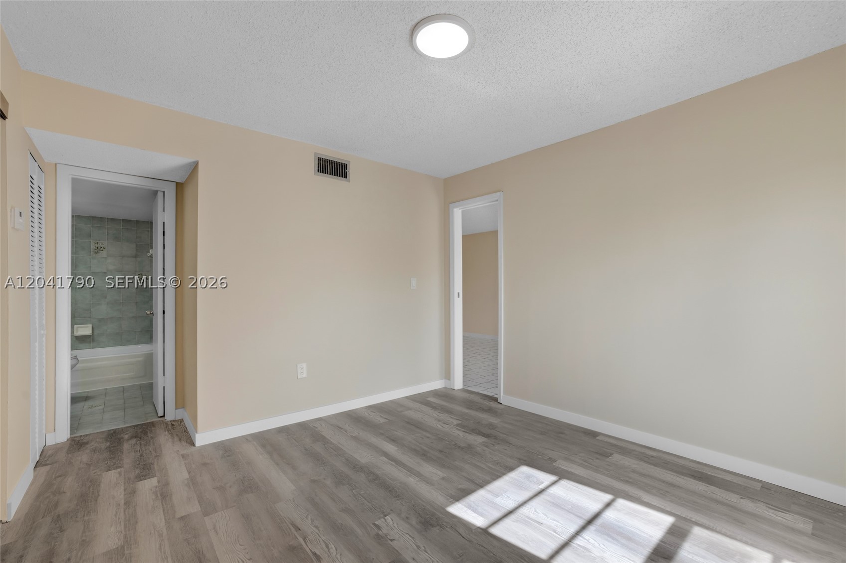SUNSET VILLAS NO 3 CONDO - Residential Lease