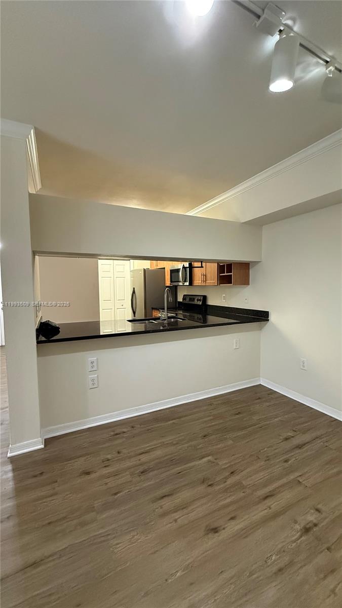 VILLAS AT EMERALD DUNES C - Residential Lease