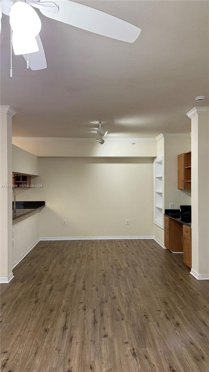 VILLAS AT EMERALD DUNES C - Residential Lease