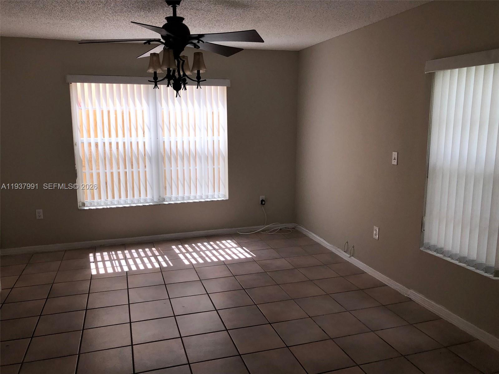 CORAL CREEK - Residential