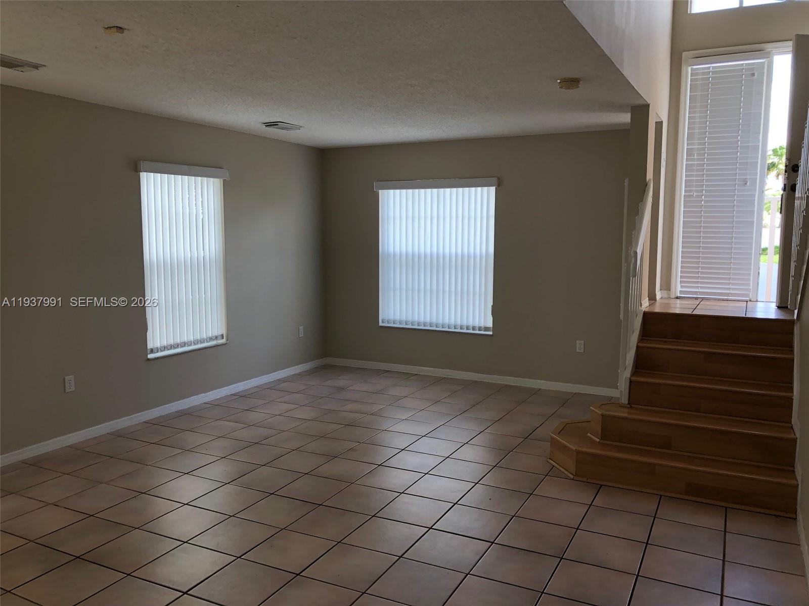 CORAL CREEK - Residential