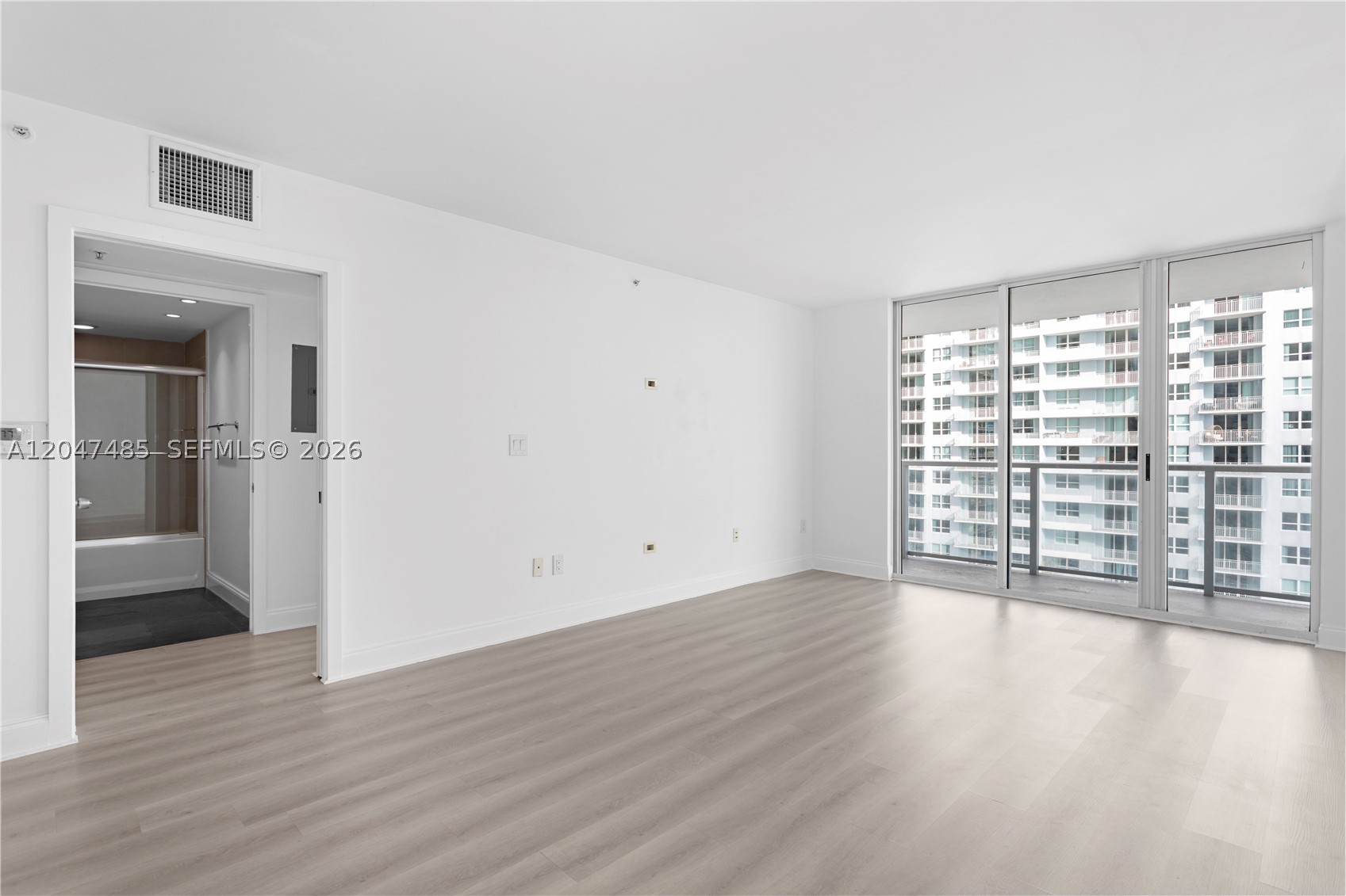 THE MARK ON BRICKELL COND - Residential
